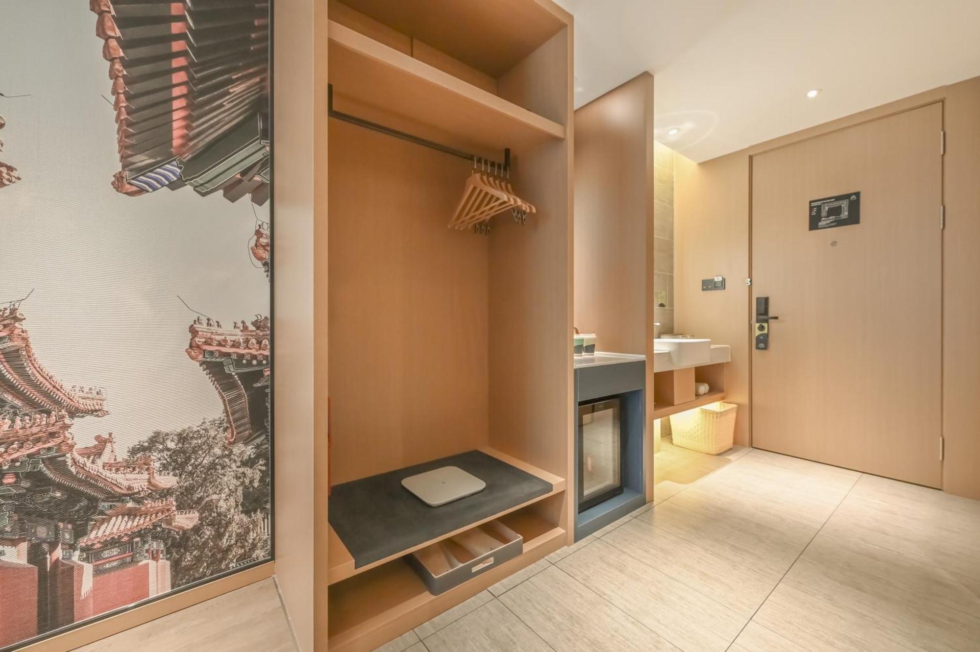 Atour Joy Chaoyang Road Hotel